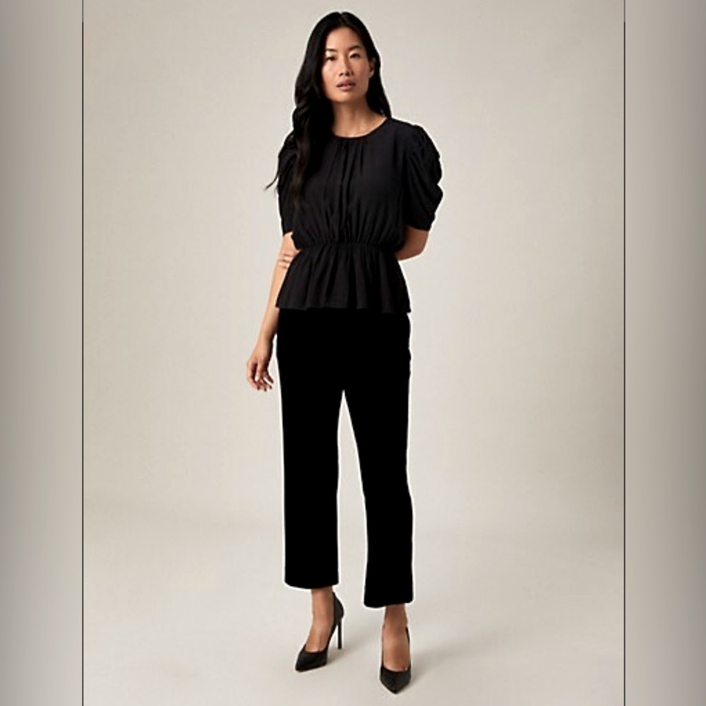 🏷️ NWT Hudson North Velour Ankle Pants in Black. Size 8